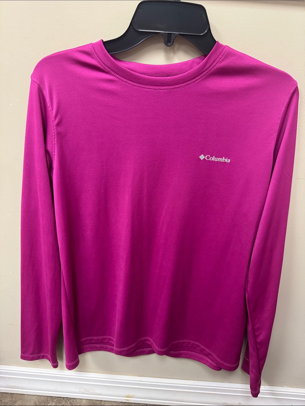NWOT Columbia Long Sleeve Performance Tee - Bright Fuchsia